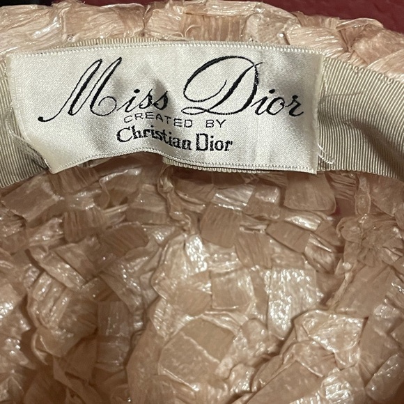 Miss Dior by Christian Dior vintage cream hat size 22 with original hat box main image 4